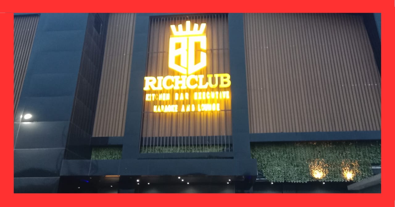 #RICH CLUB